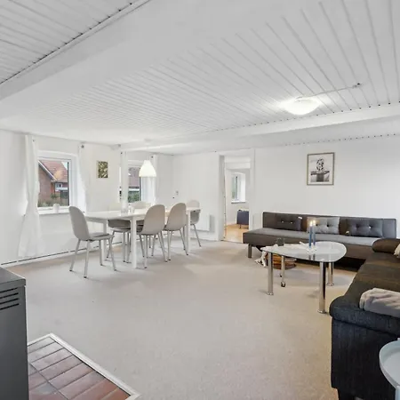 Villa Cozy Near Lillebaelt